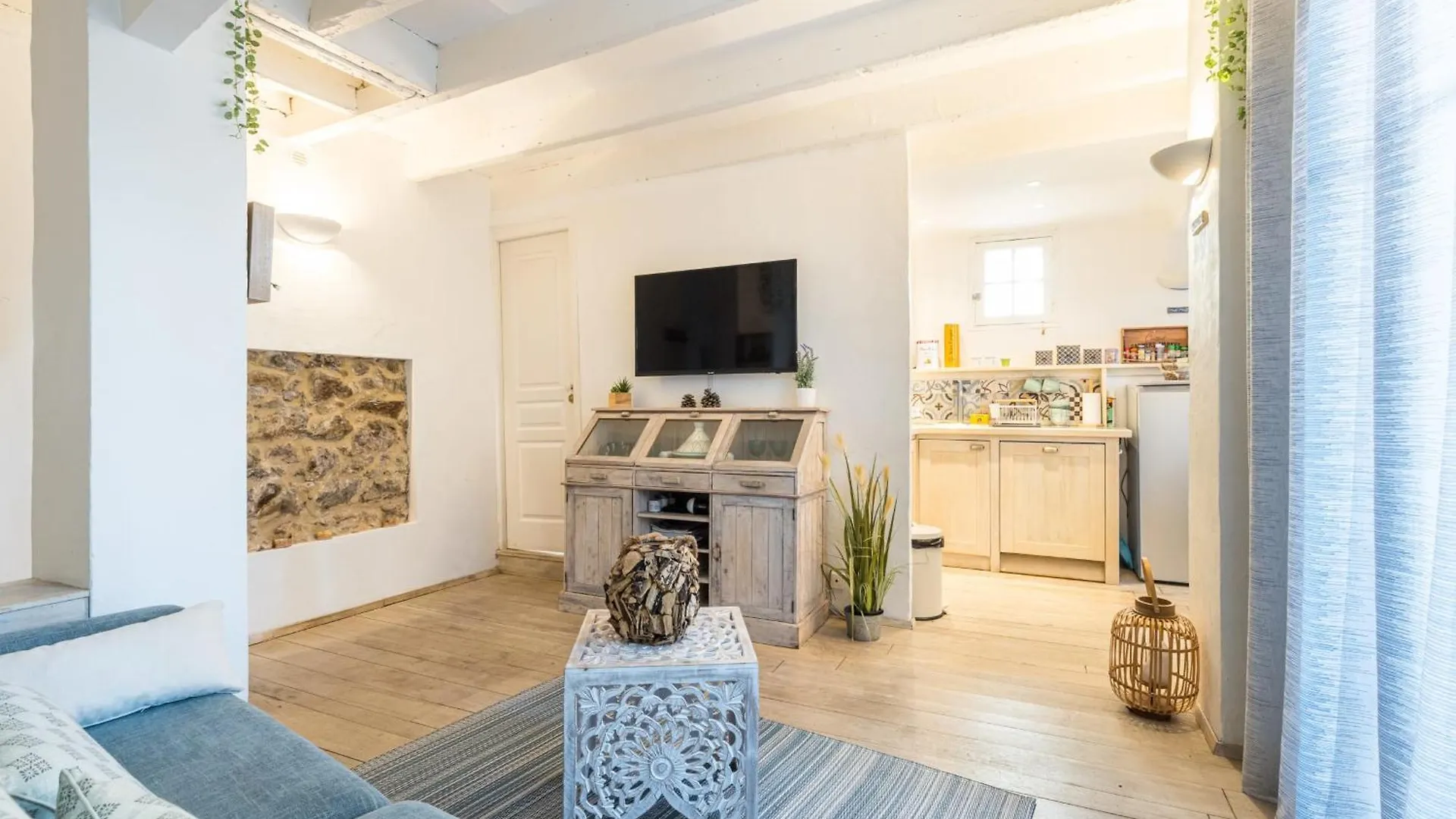 Atypical Apartment Old Town In Cannes Large Terrace 0*,  France