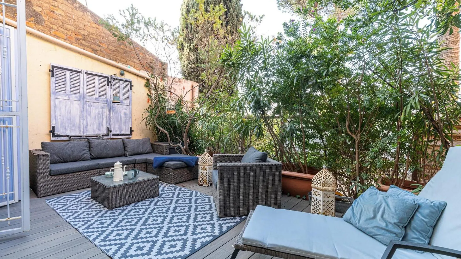 Atypical Apartment Old Town In Cannes Large Terrace location